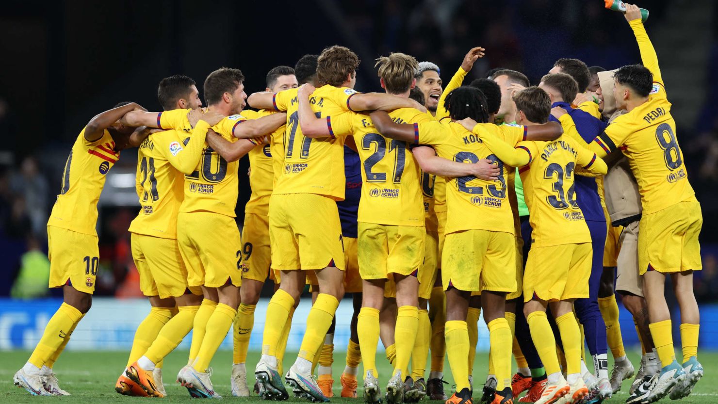 建立了紧密 建立了紧密