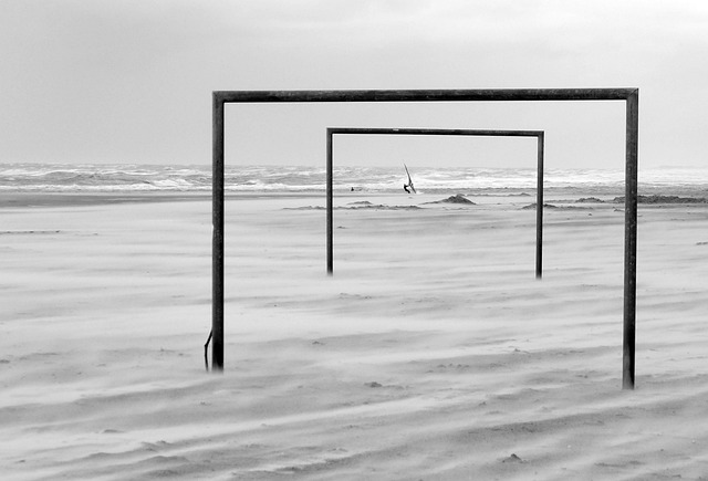 更加艰难 更加艰难